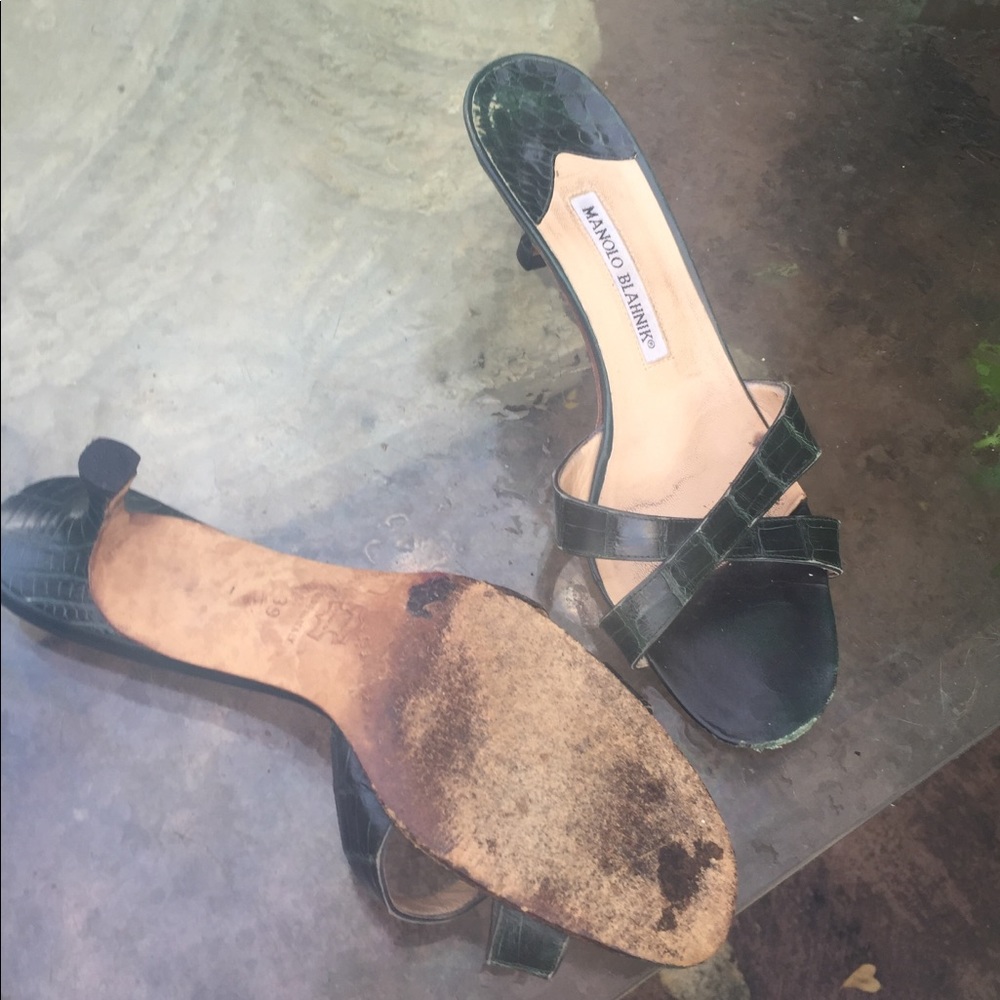 Manolo blahnick. Vintage crocodile sandals